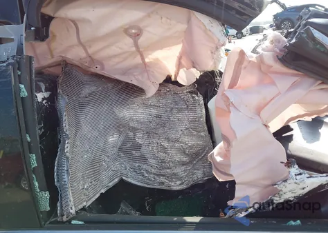 2018 Chevrolet Suburban Lt z USA, uszkodzony, nr VIN 1GNSKHKC6JR320081